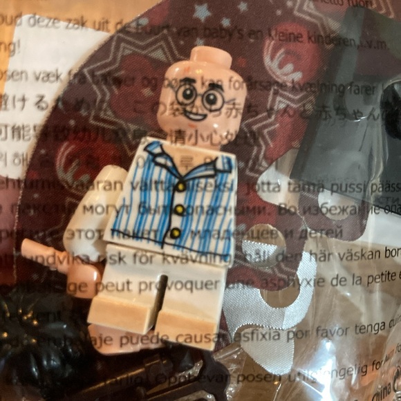 Harry Potter building block toy NEW minifig invisibility cloak, wand - Picture 4 of 8